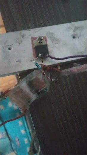 транзистор IRFB3607 резистор 820 ом можно и 1 килоом #мощный.электрошокер.из.ввп #радиолю(гу)бители.