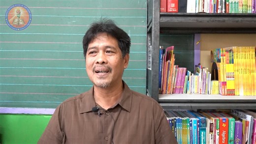 𝗔𝗻𝗴 𝗮𝗸𝗶𝗻𝗴 𝗴𝘂𝗿𝗼, 𝗮𝗻𝗴 𝗮𝗸𝗶𝗻𝗴 𝗯𝗮𝘆𝗮𝗻𝗶. Sa likod ng bawat tagumpay ng mga estudyante ay ang mga kwento ng pagsusumikap at dedikasyon ng ating mga guro. Panoorin ang kwento ni 𝗦𝗶𝗿 𝗝𝗼𝘀𝗲 𝗝𝗲𝘀𝘀𝗶𝗲 𝗕. 𝗚𝗮𝗹𝗮𝗻𝘇𝗮, 𝗶𝘀𝗮𝗻𝗴 𝗧𝗲𝗮𝗰𝗵𝗲𝗿 𝗜𝗜𝗜 𝗺𝘂𝗹𝗮 𝘀𝗮 𝗣𝗮𝗰𝗶𝘁𝗮 𝗖𝗼𝗺𝗽𝗹𝗲𝘅 𝗜 𝗘𝗹𝗲𝗺𝗲𝗻𝘁𝗮𝗿𝘆 𝗦𝗰𝗵𝗼𝗼𝗹, 𝗦𝗗𝗢 𝗦𝗮𝗻 𝗣𝗲𝗱𝗿𝗼 𝗖𝗶𝘁𝘆. Happy Teachers’ Day, Gurong CALABARZON! #MyHeroTeacher #NTM2024 #DepEdPhilippines #BagongPilipinas | DepEd R