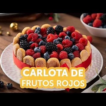 Carlota de frutos rojos | Recetas kiwilimón