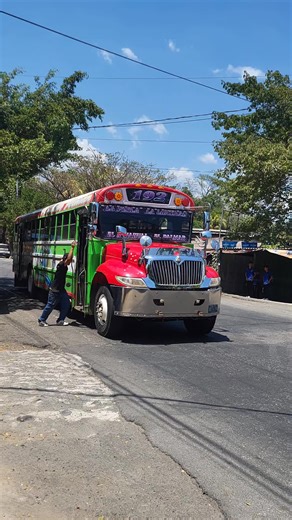 Explore the Journey on Ruta 192 with Buses de la Libertad