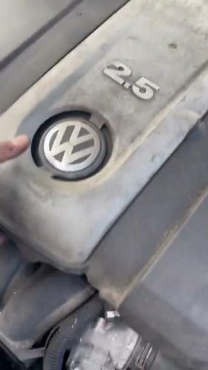 Checking Your Brake Fluid On A MK5 2007 Jetta ￼ Volkswagen