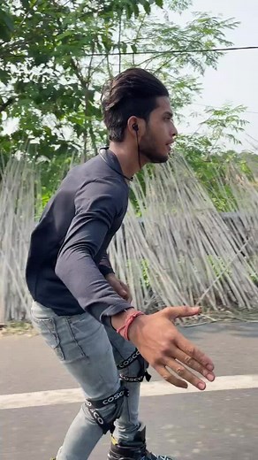 Rollerblading Skills on Urban Roads