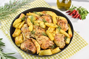 Cosce di Pollo arrosto con Patate al forno - Ricette che Passione di Ornella Scofano