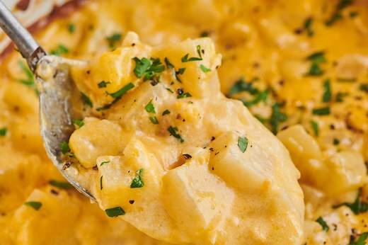 Slow Cooker Cheesy Potatoes