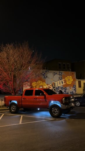 You can actually clear 37s on struts only, full lock and everything just letting yall know #leanrig🛝 #bubbatruck🌾 #silverado #37s #17sand37s #digrigs🌾 @bigwilly