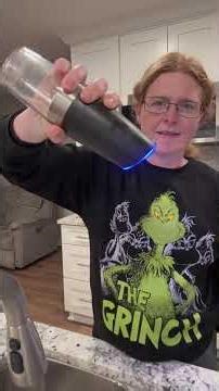 This Electric Salt & Pepper Grinder Feels Like Magic ✨