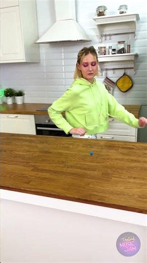 The Sweetest Catch Challenge Ever! 😆🍬 (Part 1)