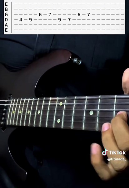 Akulah Dia: Electrifying Guitar Cover Performance