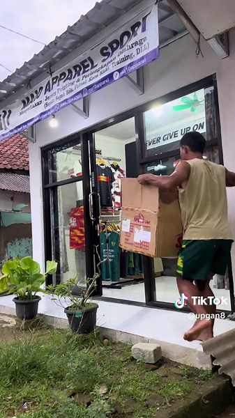 Pengalaman Menarik Specs Lightspeed Reborn