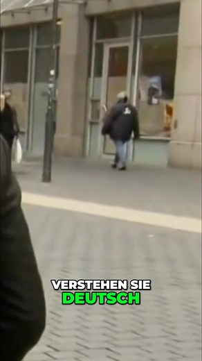 218K views · 1.3K reactions | Eine Frau verlässt einen Drogeriemarkt, gefolgt von zwei Detektiven. Sie sprechen sie an und konfrontieren sie mit dem Verdacht des Diebstahls. Wie wird sie reagieren? Eine spannende Konfrontation beginnt. #Diebstahl #Detektive #Drogeriemarkt #Überwachung #Polizei | Only Human Deutschland | Facebook