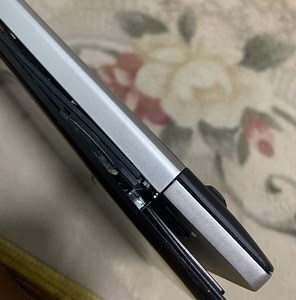 【問題】請問華碩筆電 螢幕轉軸開裂可以拿去皇家俱樂部維修嗎? @電腦應用綜合討論 哈啦板 - 巴哈姆特