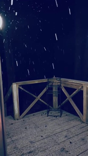 Snow falling in Beulah, Alabama! Thanks for sharing Nicole Mcclellano! ❄️❄️ | Elizabeth White