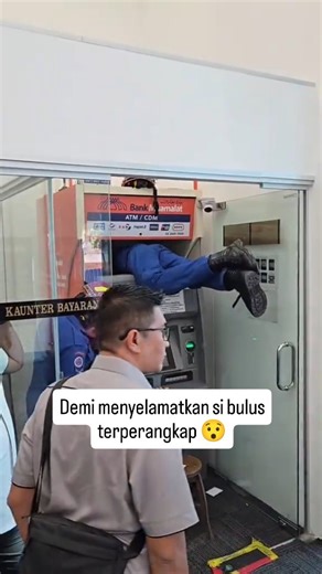 JOM DAKWAH on Instagram: "Terbaiklah abang JPAM 🔥🔥 demi menyelamatkan si bulus, jarang takbuat hal😄 Terima kasih orang baik, semoga dipermudahkan urusan kelak🤲🏻 . Kredit TT: nur.asmida.azira . #jommuhasabahdiri"