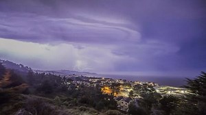 Time-lapse video captures lightning storm