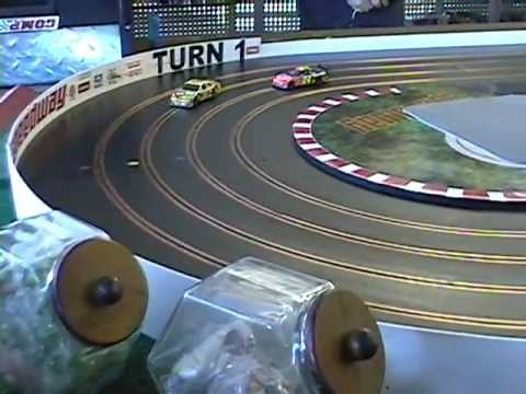 Cloverleaf Raceway @Mid South Hobbies in Memphis (slot car races)