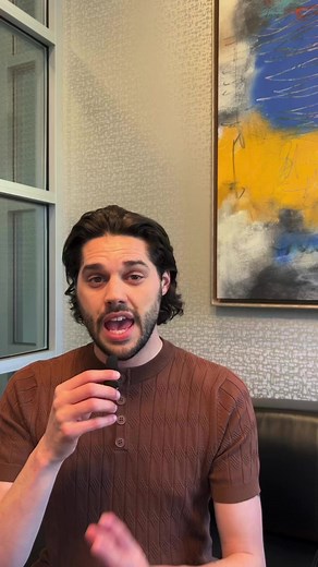 Does your workplace view age as an asset? 👴🏼👏 Organizations that value age diversity and inclusivity recognize that there are many benefits to having older employees. Some of these benefits include:💡Wisdom and experience🤝 Mentorship and coaching⏰ Long-term commitment🗣️ Networking and connections 💡 Diverse perspectives | Idealist