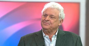 Britain grants first license to make babies using 3-person DNA