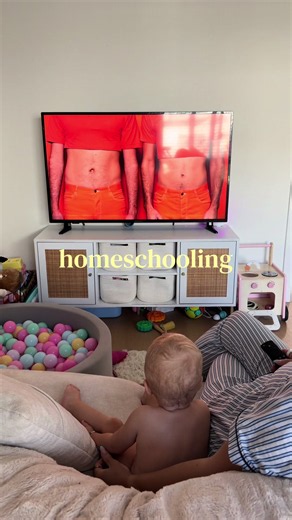 Someone has to keep the Rhett and Link love in the bloodline #rhettandlink #bellybuttonsong @Rhett & Link