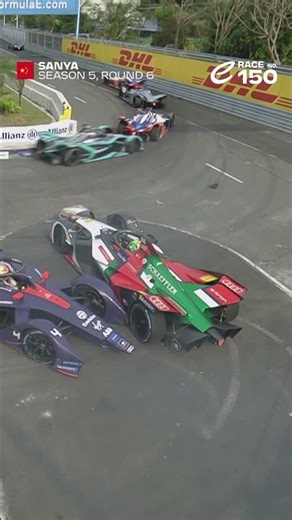 A crash on the LAST LAP 🫣