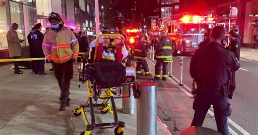 2 women hurt in explosion at Midtown Manhattan parking garage