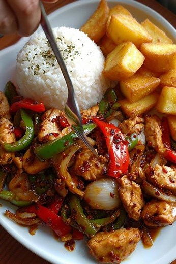 You Won't Believe How Easy This Sizzling Chicken Stir-Fry with Peppers Is!#shorts #food #pastatime