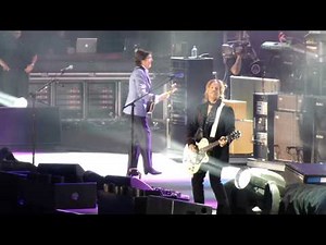 Paul McCartney (Wings) - Jet [HD Live] - Vancouver 2012 - On The Run Tour