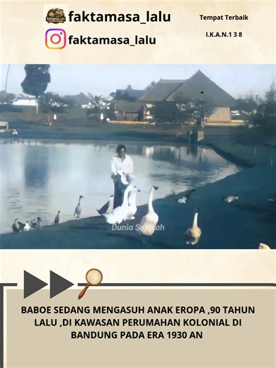 Momen kehidupan sehari-hari di kawasan perumahan kolonial di Bandung pada era 1930-an. Dalam video tampak seorang baboe (pengasuh pribumi) yang mengawasi dan menemani dua anak Eropa/Belanda saat bermain di tepi sebuah danau buatan di dalam kompleks perumahan elit. Beberapa angsa tampak berkeliaran bebas dan didekati oleh sang anak, sementara sang baboe memastikan mereka tetap aman. Latar belakang menampilkan rumah-rumah besar bergaya kolonial dengan halaman luas dan taman terawat gambaran khas p