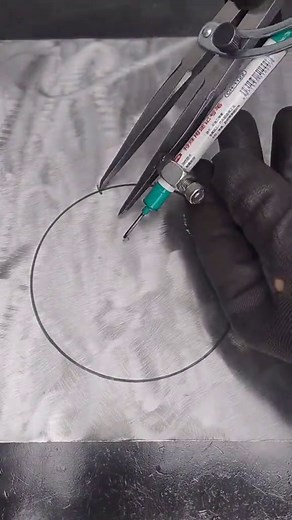 Find Perfect Angles with a Compass in Metalwork