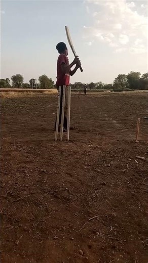 Cricket ka sabse noob player jismein bahut bhi touch Nahin iske liye koi do word likho