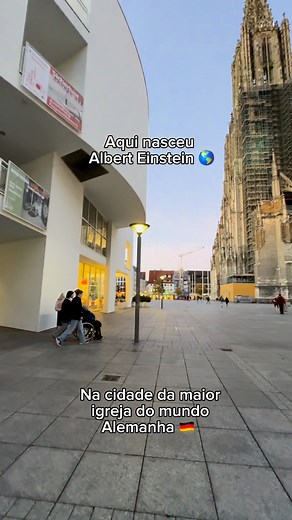 79K views · 1.4K reactions | Ulm, a cidade onde nasceu Albert Einstein #ulm #AlbertEinstein #Alemanha #curiosidades #viagem | Uma Mermã Viajante | Facebook