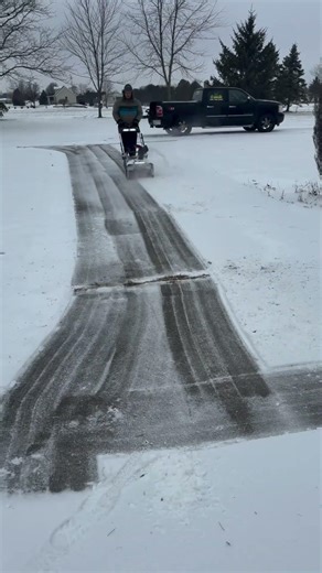 Winter mornings just got a whole lot easier! #snowblower #snowshovel
