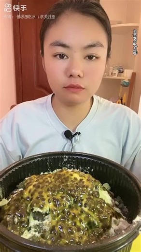 Delicious Shaved Ice with Passion Fruit and Matcha