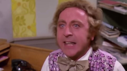 Box fort barber shop makeover: Watch now!