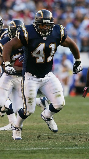 57K views · 4.9K reactions | I could spend all day listening to Lorenzo Neal talk about the Fullback Position!  From: @gameswithnames | Coach Dan Casey | Facebook