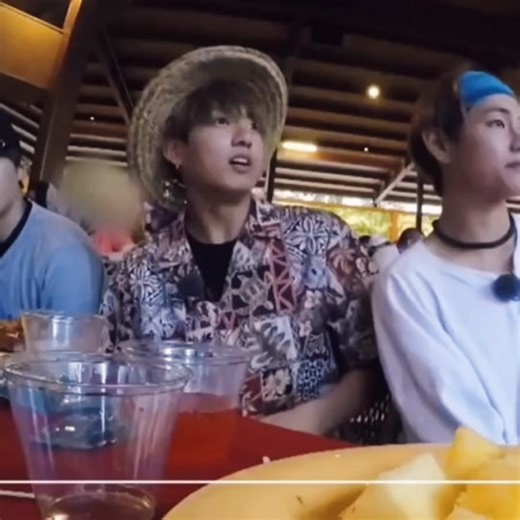 Un Clásico - Jungkook's Fun Moments in Hawaii