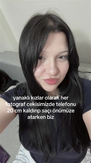 Yanaklı Kızlar İçin Saç ve Açı İpuçları: Fotoğrafta En İyi Görünme