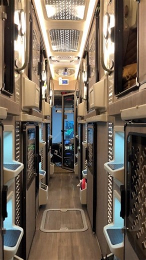 2.8K views · 46 reactions | Sleeper class malang raya ‼️ #bus #juragan99 #busmania #reels | Agus Restoration | Facebook