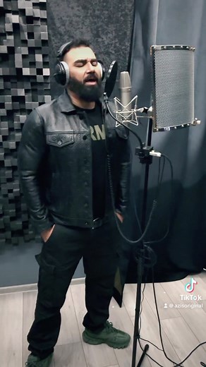 Azis Online | Клавир @gugi.kronos клипа е направен в студиото на @mediigo “ Medi Star” #azis #азис #azisarmy #bulgaria #chalga #music #love #forfriends | Instagram