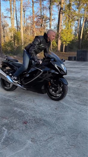 237 reactions · 22 comments | I think this is how it works. 路 #Hayabusa #busa #burnout | Dane Britt | Facebook