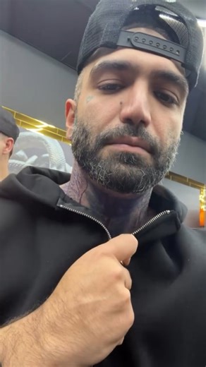 ‎کاغذ | Kaqaz‎ on Instagram‎: "اصلا نیازی به ریپیت نی...!🪽😎 Artist:@h.rah | @haroun.1996 Song:Sob Zohr Shab #حصین #حصین_رحمتی #بیبال #جوهر #کاغذ #اجتماع_کاغذ #رپ #هیپ_هاپ #گنگ_رپفارسی #رپفارسی"‎