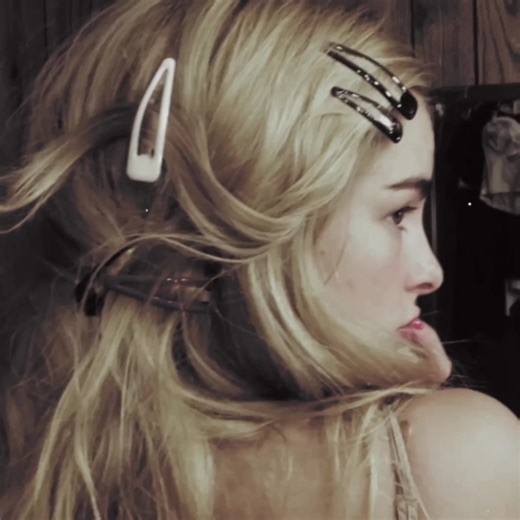 Addison Rae: Defying Hate as an Angelic Figure