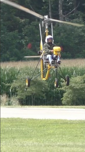 Dominator gyrocopter landing at Mentone municipal airport C92