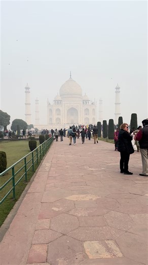 Visiting the Taj Mahal: A Morning in Agra City
