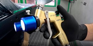 Confira a MP-800 em uso na Batistinha Garage, referência brasileira em customização automotiva. Desenvolvida com exclusividade para a Batistinha, a pistola está trabalhando com o Wimled, sistema de iluminação auxiliar também projetado pela Wimpel. Compre já a sua MP-800 na BTS SHOP (https://bit.ly/2X00lp3), empresa controlada pela Batistinha, ou em um dos distribuidores da Wimpel. Para saber qual é o mais próximo de você, envie um e-mail para contato@wimpel.com.br ou ligue para (11) 2023-6299. .