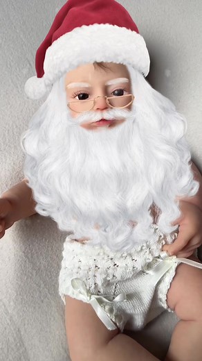 Ya ha llegado la Navidad a Coco Reborn!!! 🎅🏻🎄 ¿A qué no habéis visto un Papá Noel más moni que Carla? #cocoreborn #bebereborn #rebornbaby #reborn #baby #babydoll #foryou #parati #fyp #fypシ #viral #foryoupage #doll