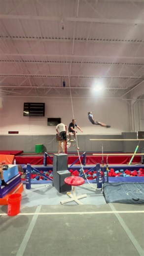 First Dub Layout: A Gymnastics Throwback