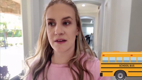 Elf on the Shelf: What will be the prank of the day! 🎅😂