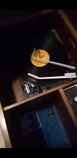 se vende consola marca westing año 1951 | Carlos Hanson