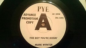 Mark Wynter - The Boy You're Kissin'