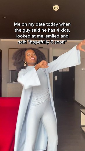 Awkward Date Moment: Unexpected Surprise From a Guy